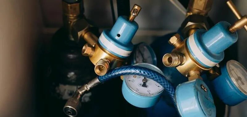 Ahtopaineen säätöventtiilin oireet