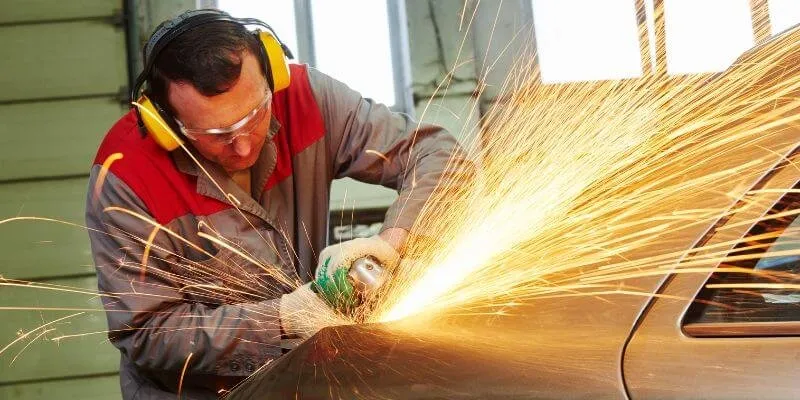 Auton myllytys itse - Vinkit ja ohjeet täydelliseen lopputulokseen