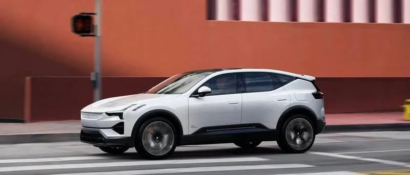 Miksi auton vahaus kannattaa? Edut ja parhaat käytännöt